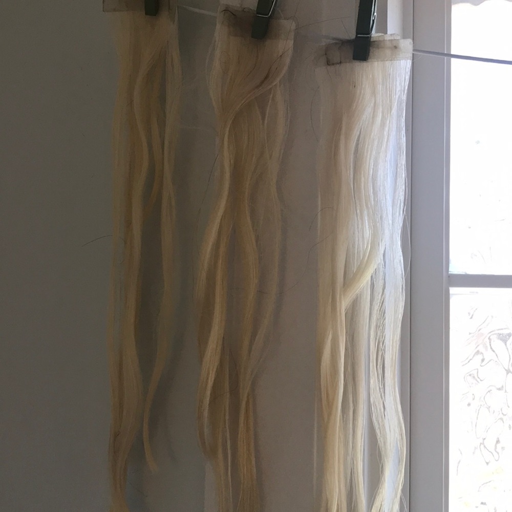 Hair extensions - Picture 4 of 6